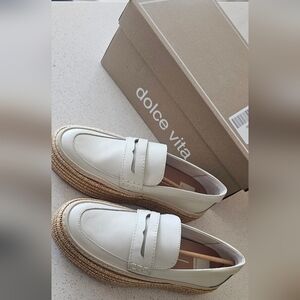Dolce Vita Women's Cream Loafers